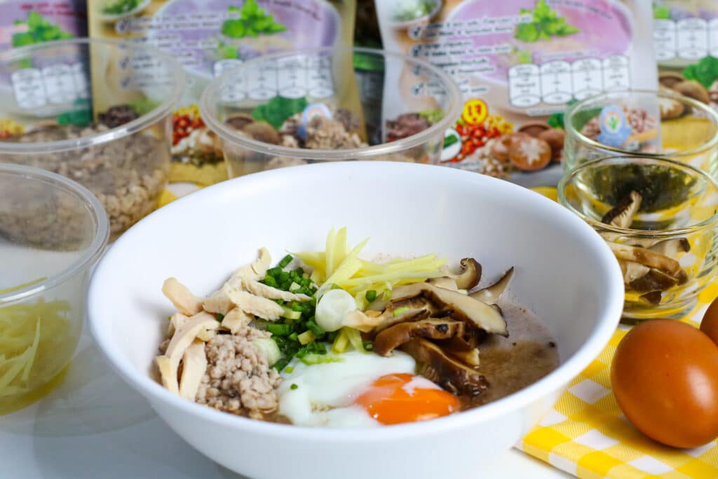 โจ๊กผักและเห็ดหอม